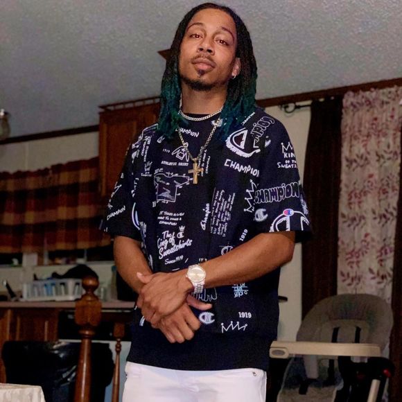 Meet your Posher, Justin - Picture 1 of 1